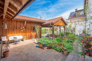 Bezugsfreies Einfamilienhaus in Dießen am Ammersee inkl. Gewerbeeinheit – Die vollständige Adresse der Immobilie erhältst du vom Anbieter., 86911 Dießen am Ammersee – Vorschaubild 2