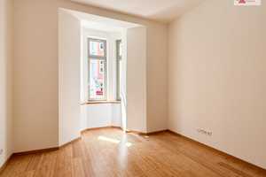Balkon und Fußbodenheizung - neu sanierte 3,5-Raum-Wohnung in Chemnitz – Pestalozzistraße 19, 9130 Chemnitz – Vorschaubild 3