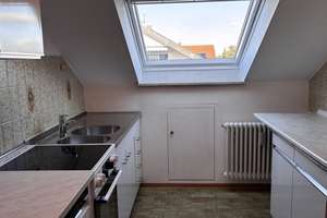 Ruhige 3-Zimmer-Wohnung mit Parkett, Einbauküche und französischem Balkon – Die vollständige Adresse der Immobilie erhältst du vom Anbieter., 72770 Ohmenhausen, Reutlingen – Vorschaubild 6