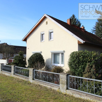 Einfamilienhaus mit Nebengebäude in Kolkwitz