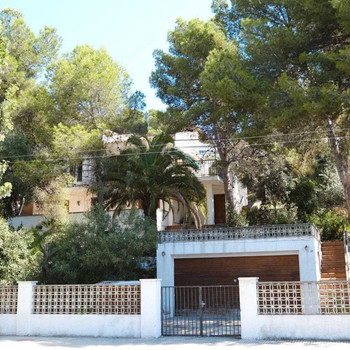 Freistehende Villa in AV. Mediterrani