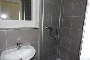 Kompakt in der City: Modernes Apartment mit Terrasse und EBK in Köln – Die vollständige Adresse der Immobilie erhältst du vom Anbieter., 50676 Altstadt/Süd, Köln – Vorschaubild 3