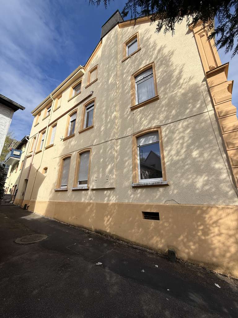 Immobilie in Höhr-Grenzhausen - Wunderschönes ehemaliges Ärztehaus in zentraler Lage von Höhr-Grenzhausen (renovierungsbedürftig) - Bild 3