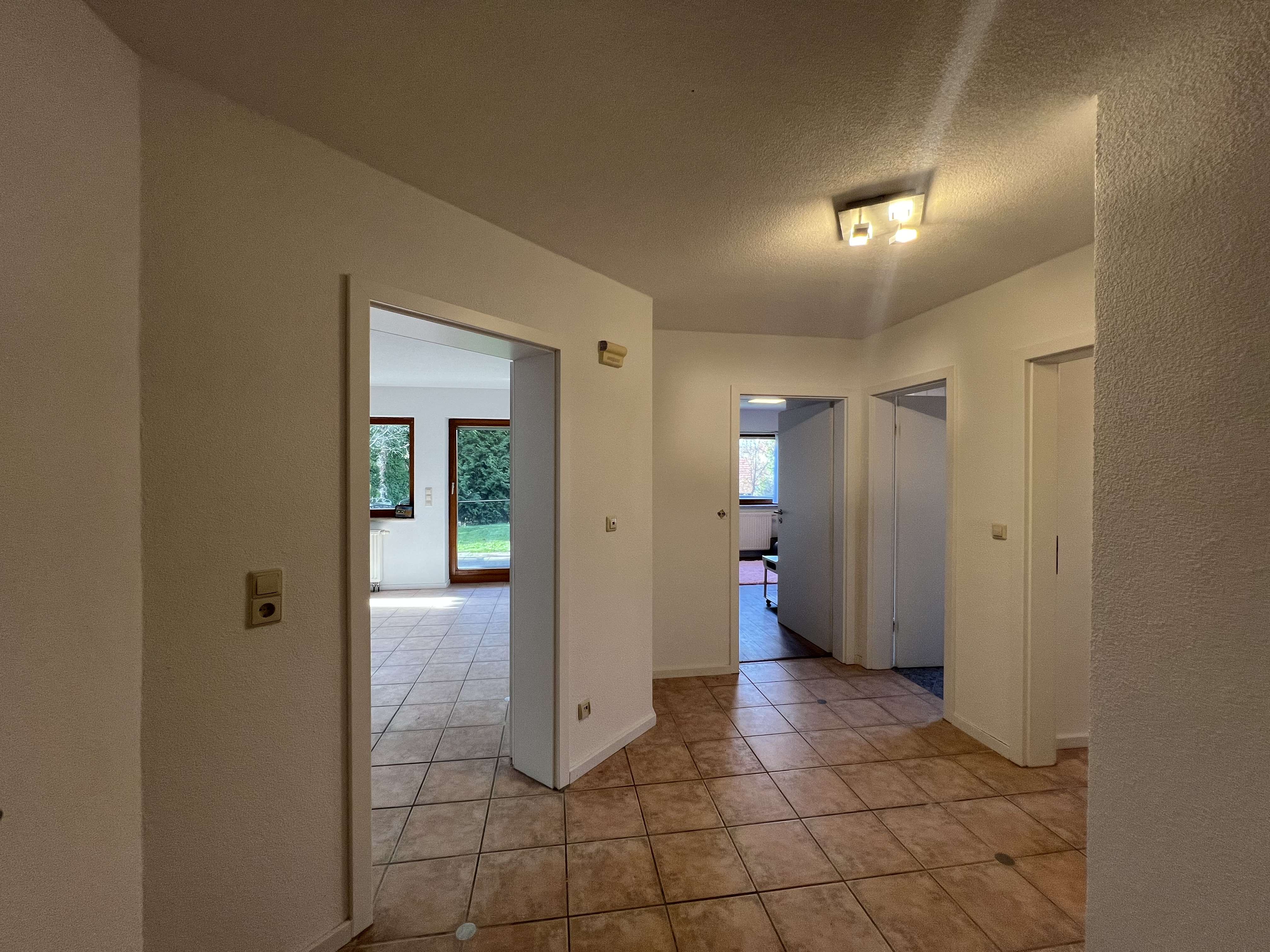 Immobilie in Dunningen - Familientraum in bevorzugter Wohnlage - Charmantes Zweifamilienhaus mit Einliegerwohnung - Bild 11