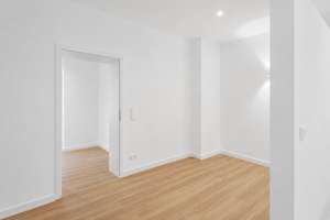 Erstbezug nach Sanierung: 2-Zimmer-Wohnung in Düsseldorf-Friedrichstadt, ohne Küche – Die vollständige Adresse der Immobilie erhältst du vom Anbieter., 40215 Friedrichstadt, Düsseldorf – Vorschaubild 3