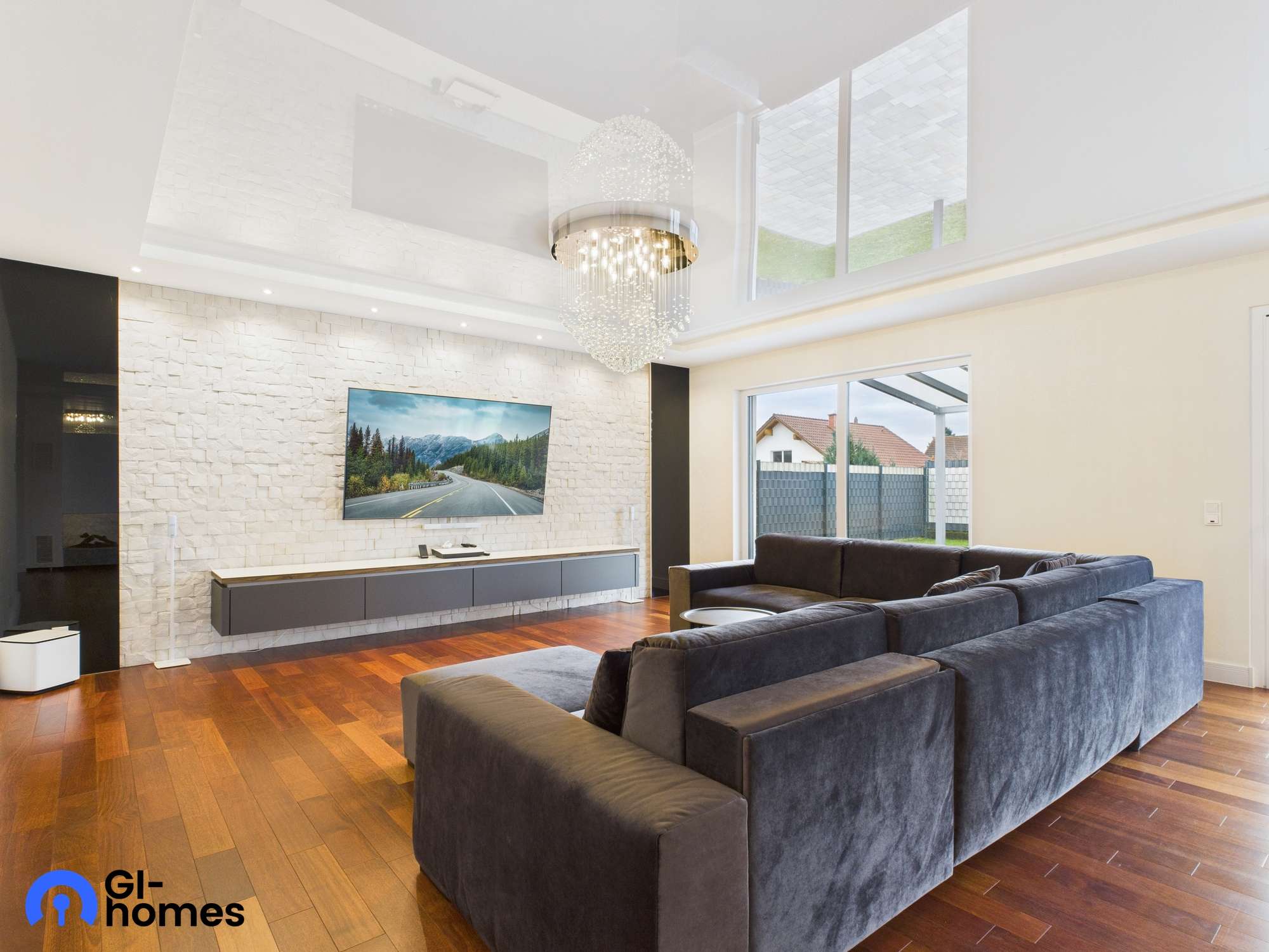 Immobilie in Hütschenhausen - Exklusives Einfamilienhaus mit Pool und Luxusausstattung in Spesbach - Bild 5