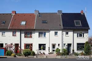 Einfamilien-Reihenhaus nebst Garage