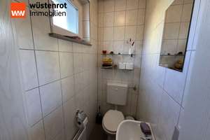 Gepflegtes und saniertes Einfamilienhaus mit großem Garten – Die vollständige Adresse der Immobilie erhältst du vom Anbieter., 72762 Reutlingen-Mitte, Reutlingen – Vorschaubild 11