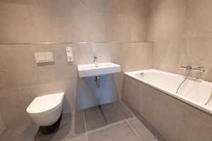 Wohnen mit Ruhefaktor – Exklusive 2-Zimmer-Wohnung mit Loggia und Blick zum grünen Innenhof – Leipziger Straße 35, 1097 Leipziger Vorstadt, Dresden – Vorschaubild 11