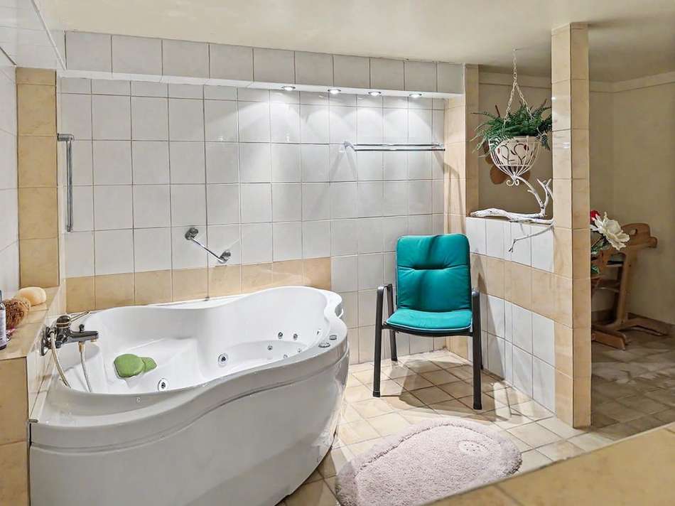 Wellnessbereich KG