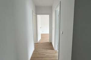 MT an CS 16.10 zum 1.11 Stillvoll sanierte 2 Zimmer Wohnung in Bad Vilbel – Büdinger Str. 13, 61118 Bad Vilbel – Vorschaubild 4