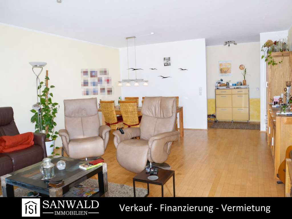 Immobilie in Mettmann - Traumhafte 4,5 Zimmer mit Südbalkon und Garage in beliebter Wohnlage  - Bild 1