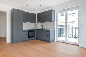NEUBAU !! Barierrefreie 2-Zimmerwohnung im 1. Obergeschoss mit Balkon – Die vollständige Adresse der Immobilie erhältst du vom Anbieter., 81827 Waldtrudering, München – Vorschaubild 3