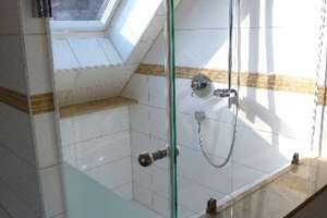 Exclusive Dachgeschosswohnung Weitblick – Die vollständige Adresse der Immobilie erhältst du vom Anbieter., 70372 Kurpark, Stuttgart – Vorschaubild 6