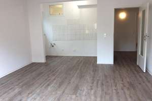 Schicke 2-Zimmer-Wohnung in top Lage mit Balkon – Blankenburger Straße 33-35, 28205 Peterswerder, Bremen – Vorschaubild 4