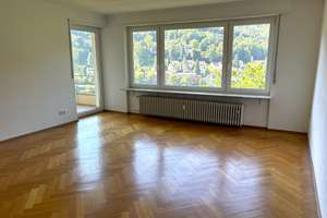 Lichtdurchflutete 4,5-Zimmerwohnung mit traumhaftem Blick ins Grüne und Südbalkon – Die vollständige Adresse der Immobilie erhältst du vom Anbieter., 69118 Ziegelhausen, Heidelberg – Vorschaubild 2