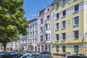 Charmante Altbauwohnung am Hohenzollernplatz – frisch renoviert