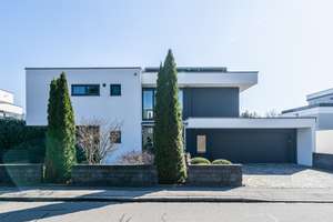 Luxuriöser Familientraum! Stilvolles Energieeffizienzhaus in Schwabmünchens Bestlage – Die vollständige Adresse der Immobilie erhältst du vom Anbieter., 86830 Schwabmünchen – Vorschaubild 2