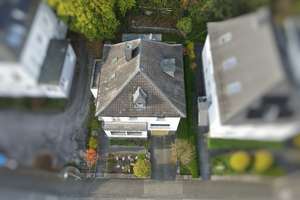 VR IMMO: Repräsentative Unternehmer-Villa mit vielseitigem Nutzungspotenzial. – Die vollständige Adresse der Immobilie erhältst du vom Anbieter., 58762 Altena – Vorschaubild 4