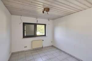 Lichtdurchflutete großzügige Eigentumswohnung mit Südwestloggia und Garage in Wahnheide – Die vollständige Adresse der Immobilie erhältst du vom Anbieter., 51147 Wahnheide, Köln – Vorschaubild 19