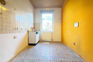 Findorff / Sanierungsbedürftiges Reihenmittelhaus in gefragter Lage – Die vollständige Adresse der Immobilie erhältst du vom Anbieter., 28215 Regensburger Straße, Bremen – Vorschaubild 4