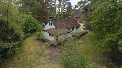 Freistehendes Einfamilienhaus mit ca. 2.161 m² Grundstück und attraktivem Entwicklungspotenzial
