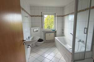 Großzügige helle 4-Zimmer-Wohnung – Die vollständige Adresse der Immobilie erhältst du vom Anbieter., 91325 Adelsdorf – Vorschaubild 12