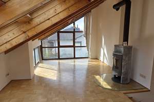 4-Zimmer-Galeriewohnung in Würzburg mit Dachloggia, toller Aussicht auf die Festung und Steinburg!