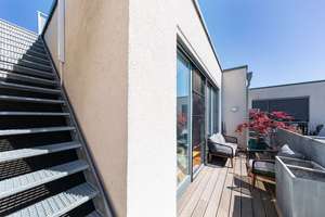 Exklusives Penthouse-Loft mit 36 m² Dachterrasse - Wohnen auf höchstem Niveau – Die vollständige Adresse der Immobilie erhältst du vom Anbieter., 14167 Lichterfelde, Berlin – Vorschaubild 8