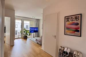 Befristete Untermiete (09/26-04/27): 2-Zimmer Wohnung mit Loggia
