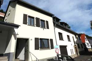 Charmantes Einfamilienhaus in Schleiden – Wohnen, wo andere Urlaub machen – Die vollständige Adresse der Immobilie erhältst du vom Anbieter., 53937 Schleiden – Vorschaubild 3