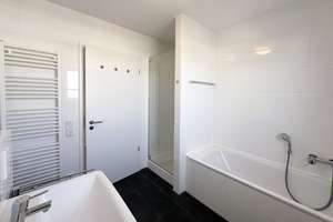 Traumhafte 4-Zimmer-Penthousewohnung in Unterhaching – Die vollständige Adresse der Immobilie erhältst du vom Anbieter., 82008 Unterhaching – Vorschaubild 14
