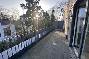 Erstklassige Wohnung mit einzigartiger Dachterrasse in Othmarschen- Wentzel Dr.