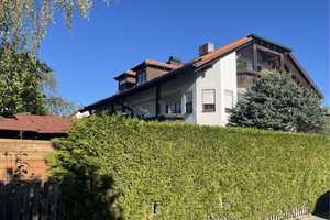 Gilching - Attraktives, sehr gepflegtes 6-Parteien-Haus mit 6 TG-Stellplätzen in ruhiger Lage – Gilching, Starnberg (Kreis), 82205 Starnberg (Kreis) – Vorschaubild 2