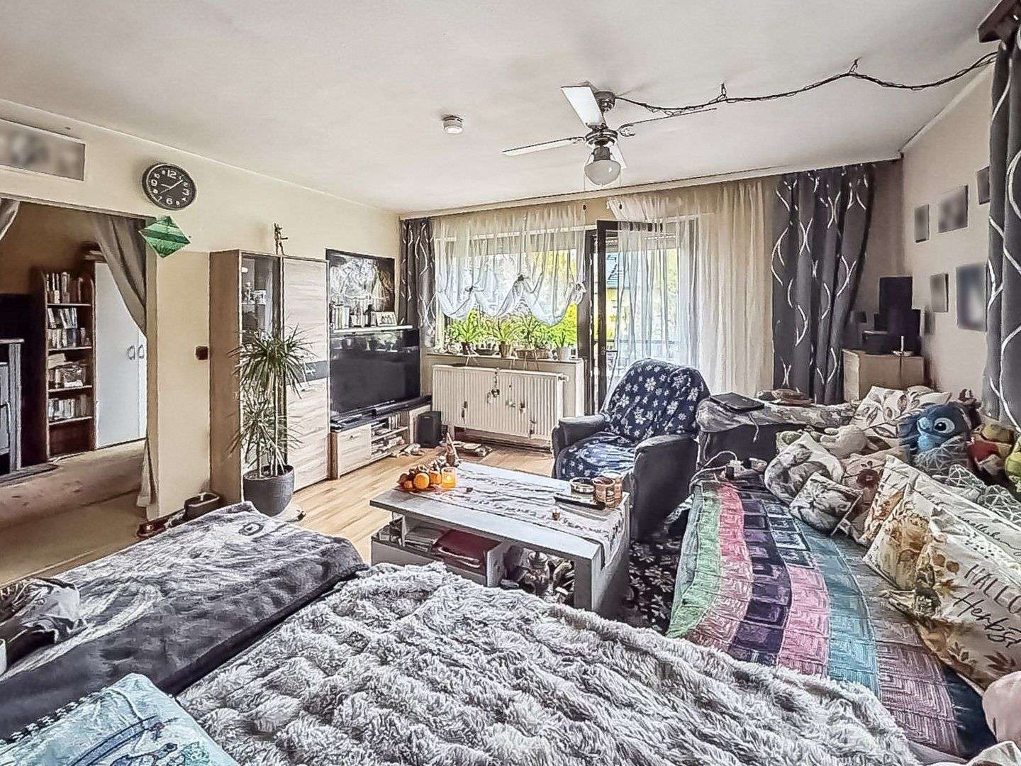 Immobilie in Cadolzburg - Handwerker aufgepasst! 
Zweifamilienhaus im schönen Cadolzburg! - Bild 2