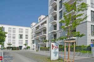 "Le Flair" in Düsseldorf-Pempelfort, helle 2-Raumwohnung mit Parkett u. 19 m² Dachterrasse.