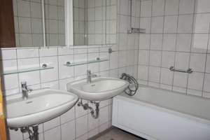 4,5-Zimmer Wohnung mit Balkon im 4. OG in Reutlingen – Hermann-Ehlers-Str. 48, 72762 Reutlingen-Mitte, Reutlingen – Vorschaubild 6