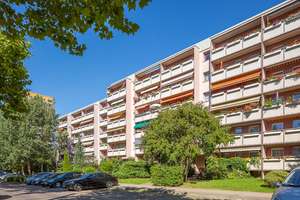 3-Zimmer-Wohnung mit Balkon im 1.Obergeschoß! – Prohliser Allee 45, 1239 Prohlis-Süd, Dresden – Vorschaubild 1