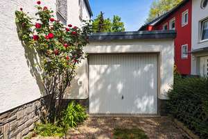Familienglück am Rhein: Charmanter Altbau mit großem Garten, Keller, 2 Garagen und Dachterrasse – Die vollständige Adresse der Immobilie erhältst du vom Anbieter., 53225 Beuel-Mitte, Bonn – Vorschaubild 19
