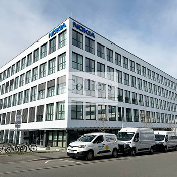 Helle Büroflächen im NOKIA Gebäude