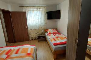 Von Privat Attraktives 2-Familienhaus in sonniger Lage – Hipfelhofer Straße 2, 74078 Frankenbach, Heilbronn – Vorschaubild 8