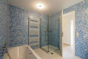 Property thumbnail 12