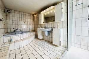 • Ihr neues zu Hause • Renovierungsbedürftiges Reihenhaus mit einem charmanten Innenhof • – Wickrather Str. 25, 41363 Neuss (Rhein-Kreis) – Vorschaubild 16