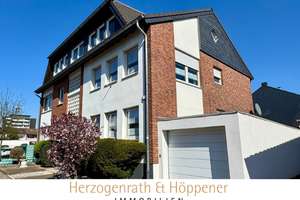 Top gepflegtes 3-Familienhaus – perfekt für Unternehmer, Mehrgenerationen oder als Kapitalanlage – Die vollständige Adresse der Immobilie erhältst du vom Anbieter., 52353 Birkesdorf, Düren – Vorschaubild 1
