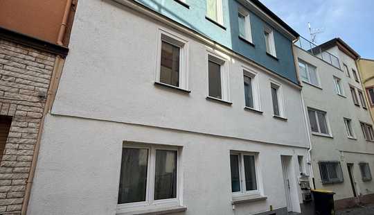 Bild von Anleger Aufgepasst! Komplettes Gebäude mit 4 vermieteten Wohnungen zu verkaufen