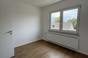 Frisch renovierte 3-Zimmer-Wohnung mit großem Balkon – Erdwegstraße 5, 45356 Bochold, Essen – Vorschaubild 6