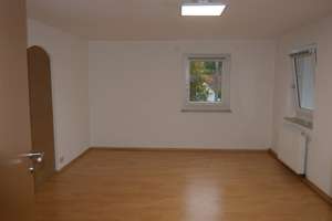 Einfamilienhaus mit Garage und Scheune in Hohenburg – Die vollständige Adresse der Immobilie erhältst du vom Anbieter., 92277 Hohenburg – Vorschaubild 6