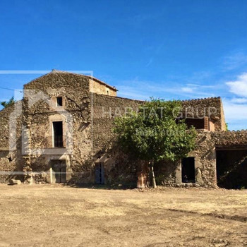 Bauernhaus zum Verkauf in Corçà