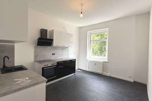 Helle 2-Zimmer-Wohnung mit schöner EBK und modernem Bad – Bernhardstraße 20, 9126 Lutherviertel, Chemnitz – Vorschaubild 1