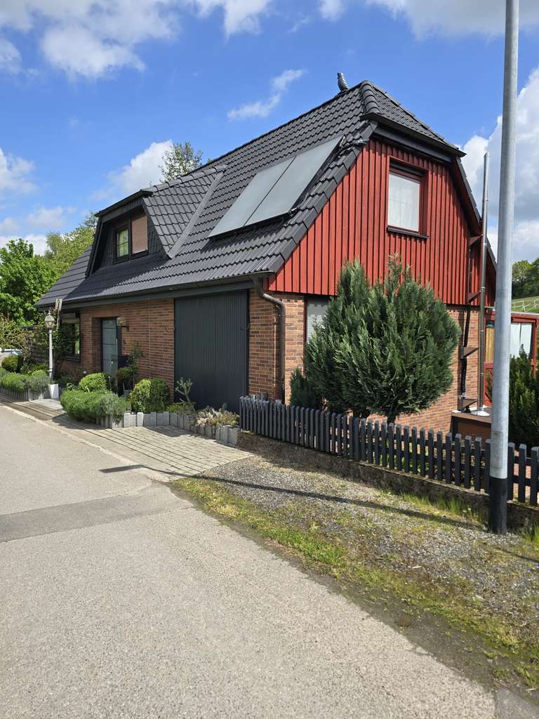 Immobilie in Uslar - Idyllische Lage, unverbauter Blick-Einfamilienhaus bezugsfertig - Bild 1